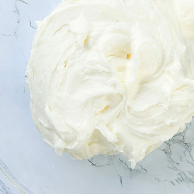 Simple Cream Cheese Frosting